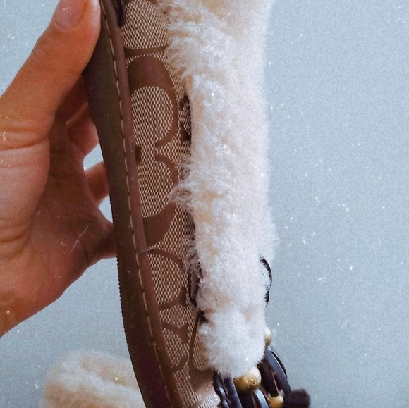 Coach Slippers - Picture 3 of 4